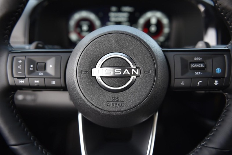 Nissan Pathfinder Vehicle Image 20