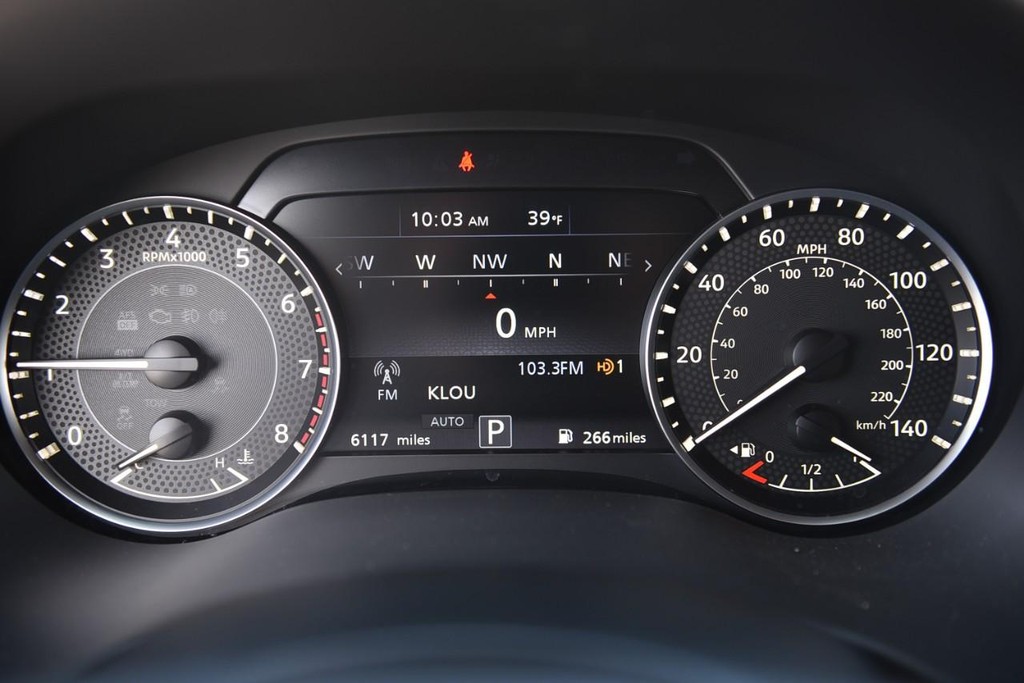 Nissan Armada Vehicle Image 11