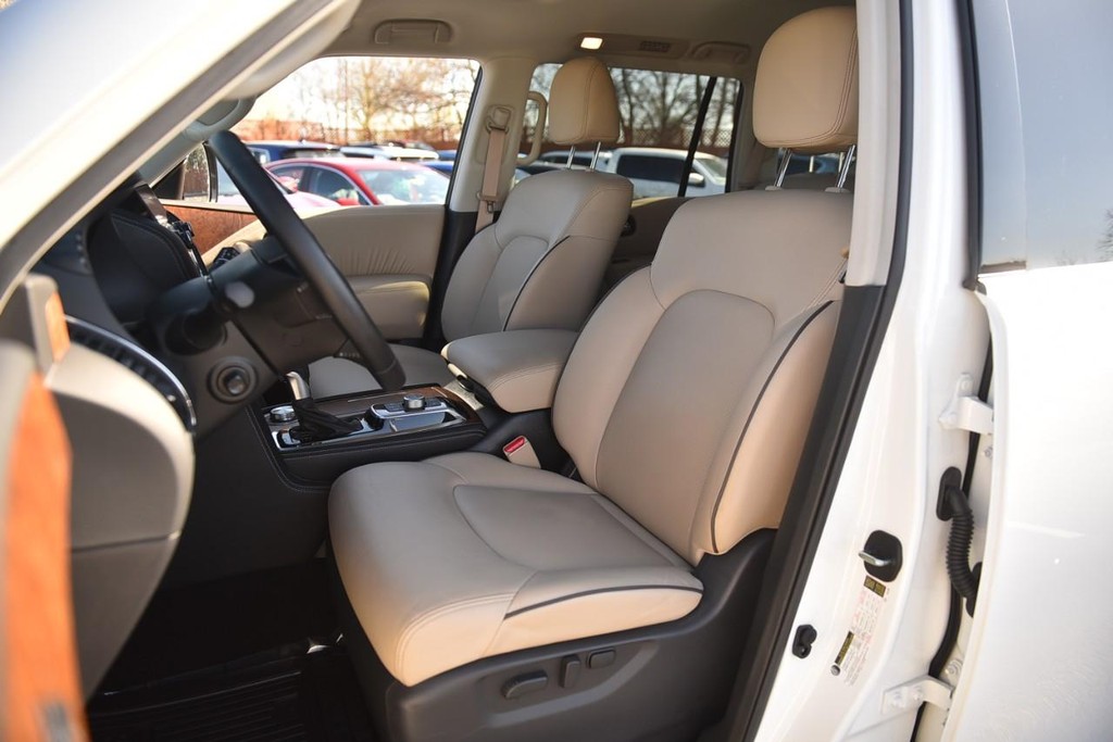 Nissan Armada Vehicle Image 23