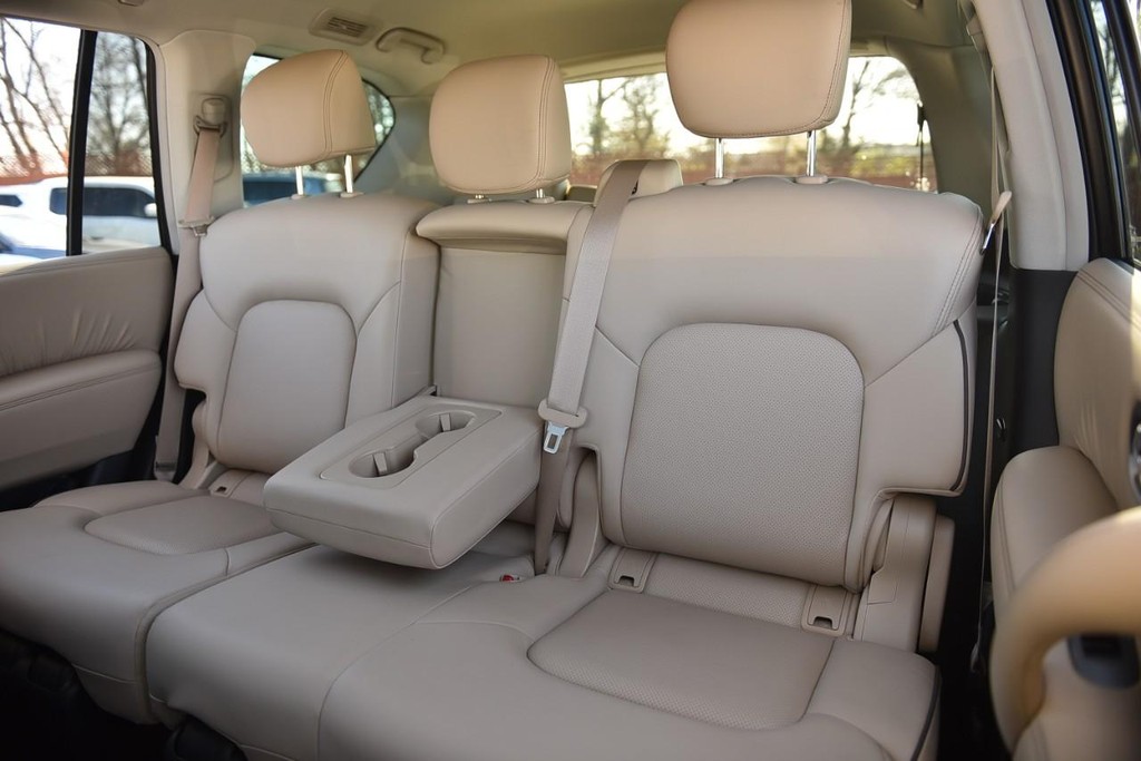 Nissan Armada Vehicle Image 26