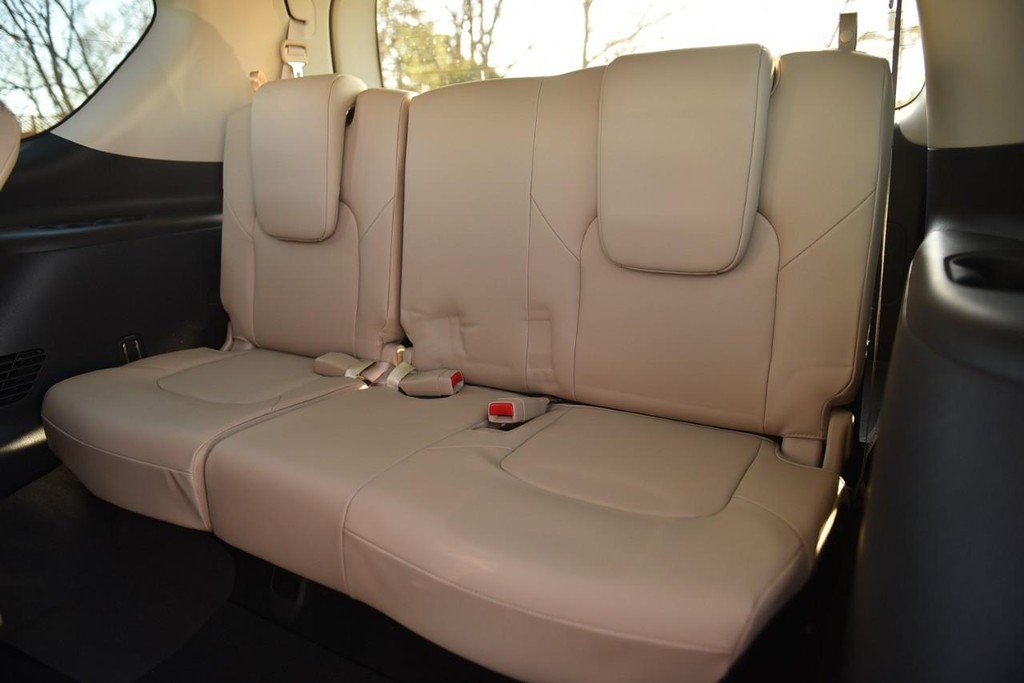 Nissan Armada Vehicle Image 29