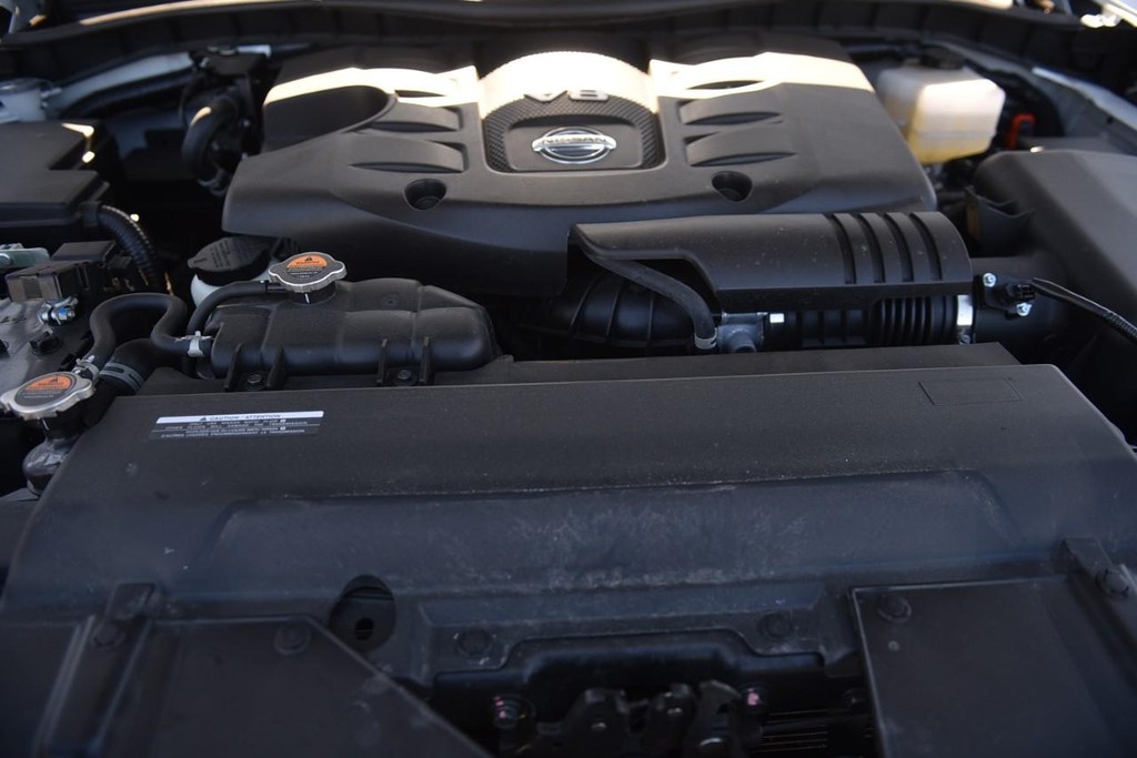 Nissan Armada Vehicle Image 32