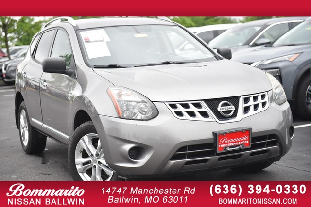 2015 Nissan Rogue Select S at Frazier Automotive in Hazelwood MO