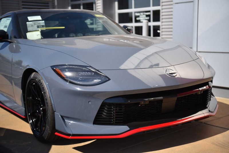 Nissan Z Vehicle Image 02