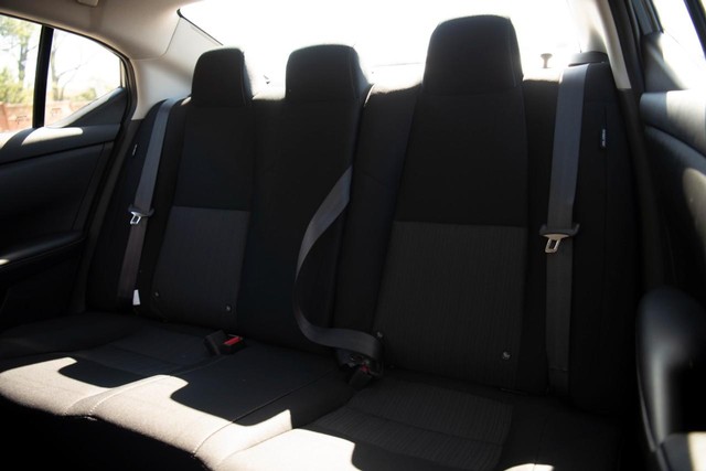 Nissan Sentra Vehicle Image 20