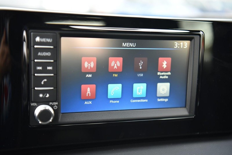 Nissan Kicks Vehicle Image 17