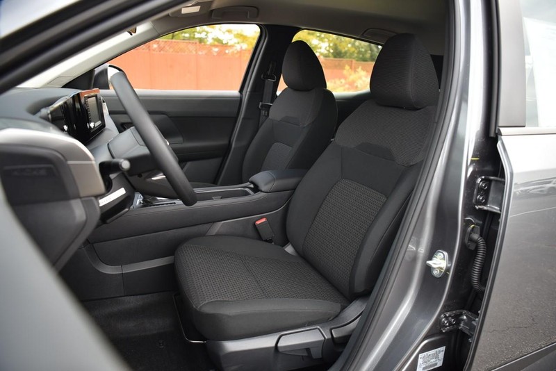 Nissan Kicks Vehicle Image 19
