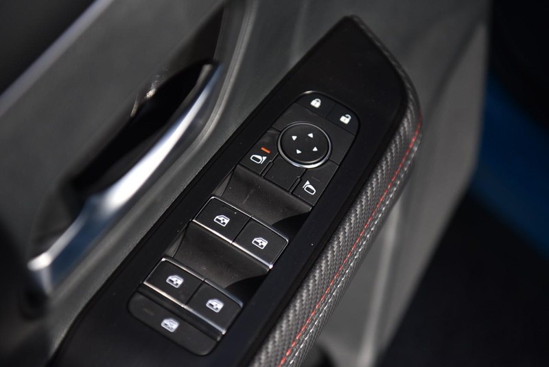 Nissan Kicks Vehicle Image 08