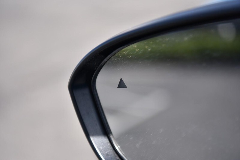 Nissan Kicks Vehicle Image 09