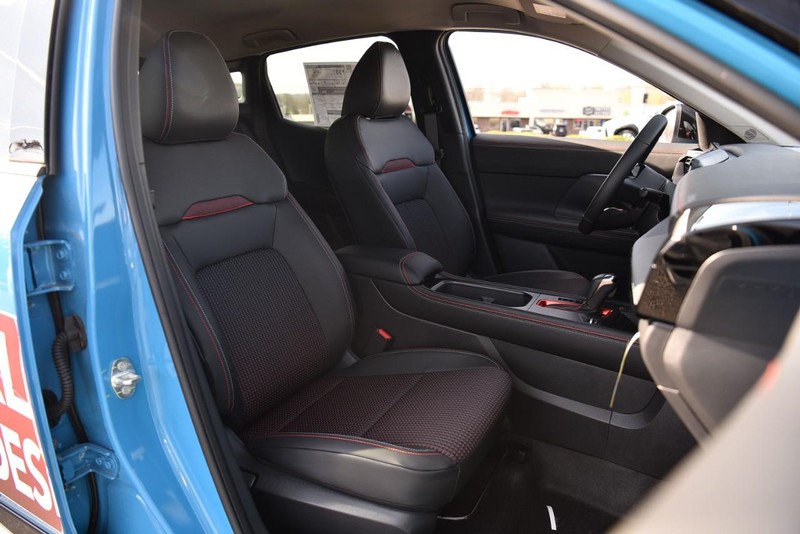 Nissan Kicks Vehicle Image 21