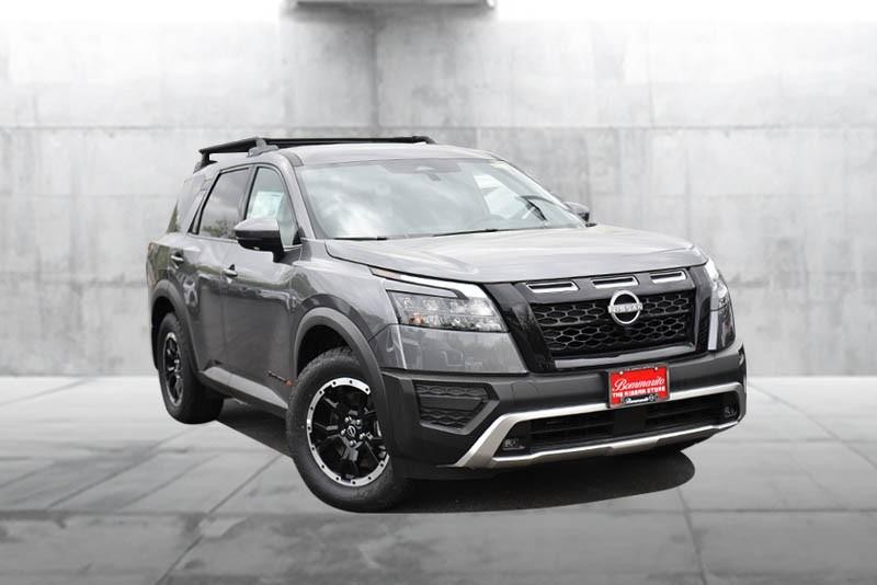 Nissan Pathfinder Vehicle Image 02