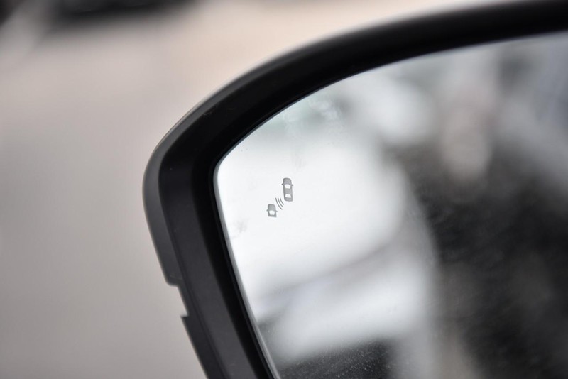 Nissan Pathfinder Vehicle Image 10