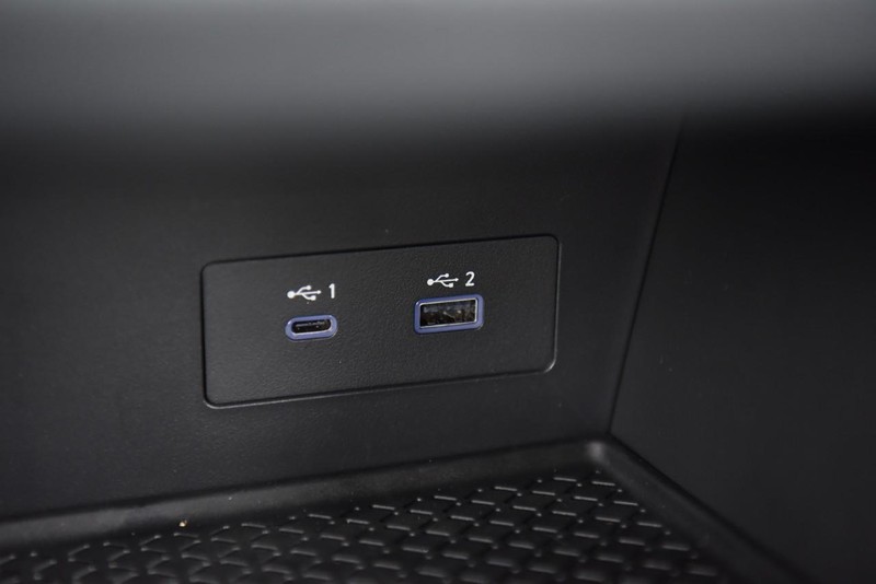 Nissan Pathfinder Vehicle Image 17