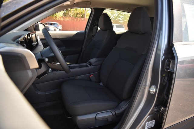 Nissan Kicks Vehicle Image 19
