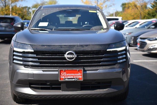 Nissan Kicks Vehicle Image 04