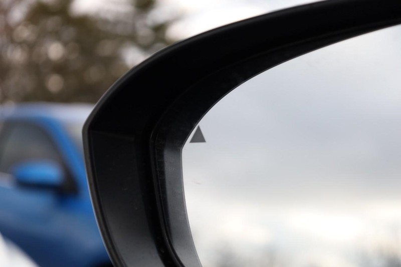 Nissan Rogue Vehicle Image 26