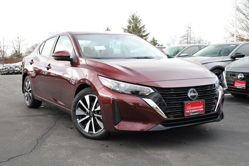 Nissan Sentra Vehicle Image 03