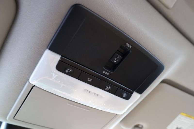 Nissan Sentra Vehicle Image 18