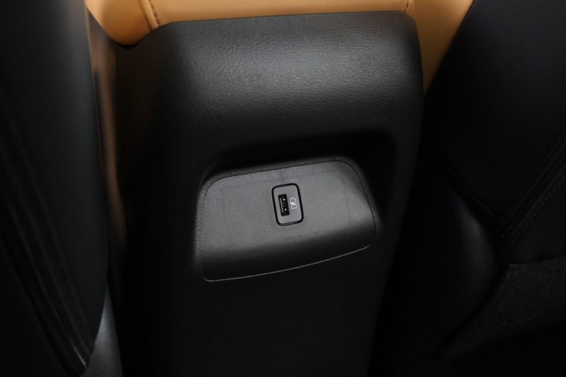 Nissan Sentra Vehicle Image 23