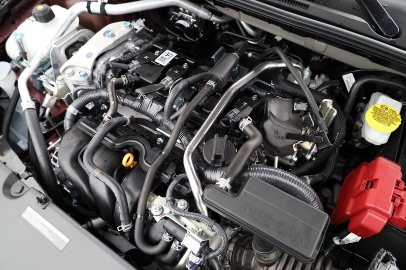 Nissan Sentra Vehicle Image 27