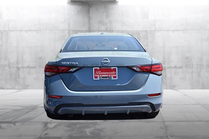 Nissan Sentra Vehicle Image 06