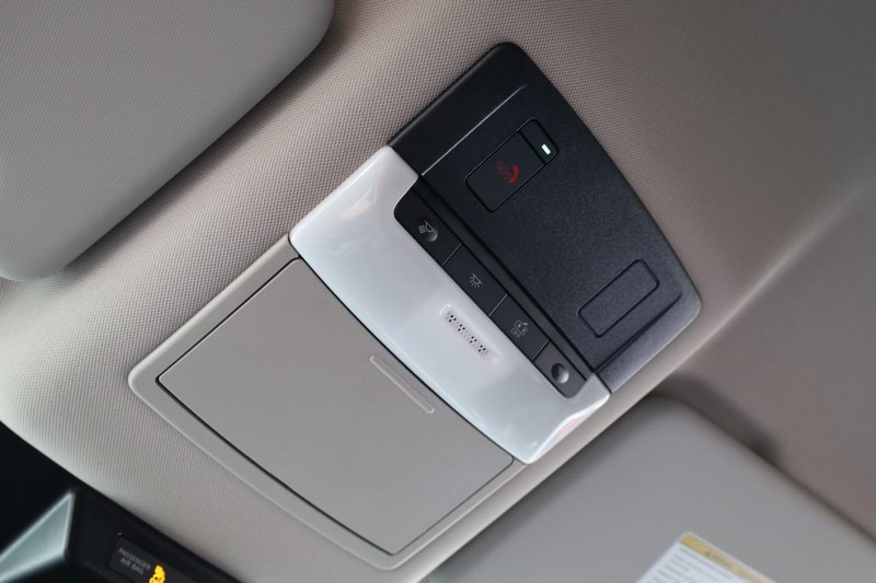 Nissan Rogue Vehicle Image 18