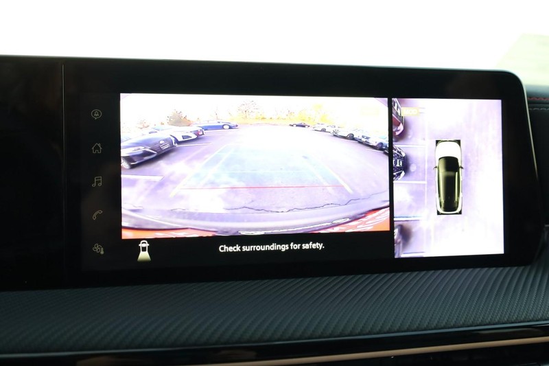 Nissan Kicks Vehicle Image 14