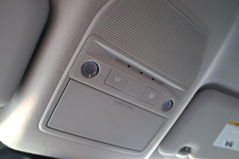 Nissan Kicks Vehicle Image 19