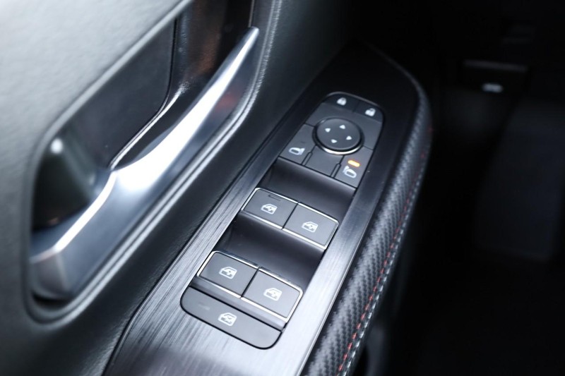 Nissan Kicks Vehicle Image 21