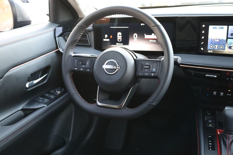 Nissan Kicks Vehicle Image 26