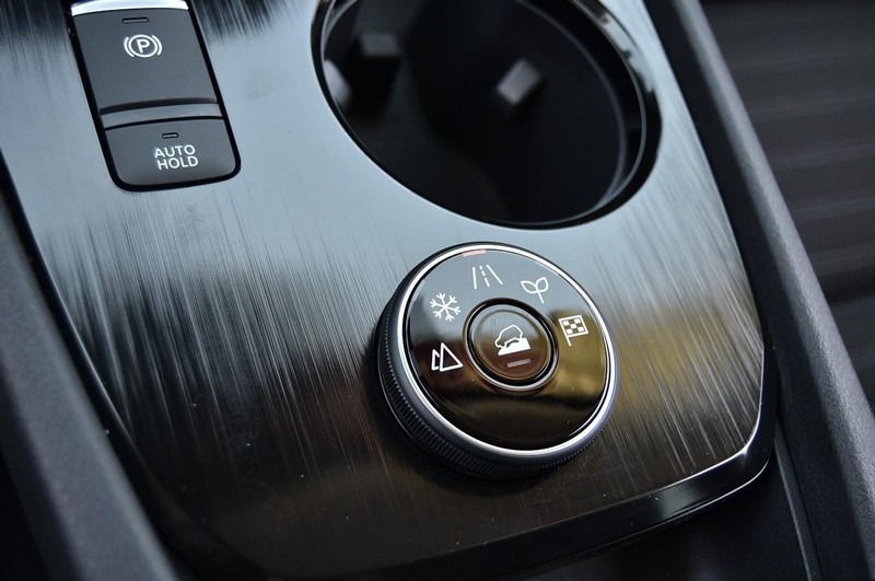 Nissan Rogue Vehicle Image 20
