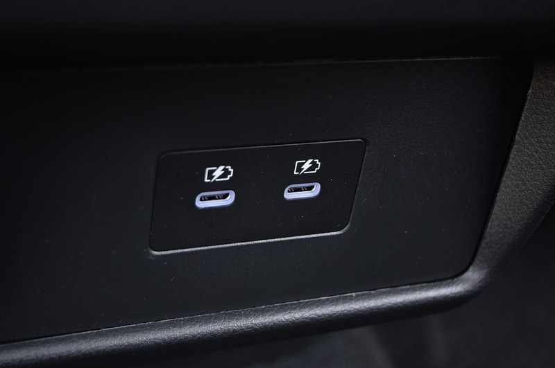 Nissan Rogue Vehicle Image 26