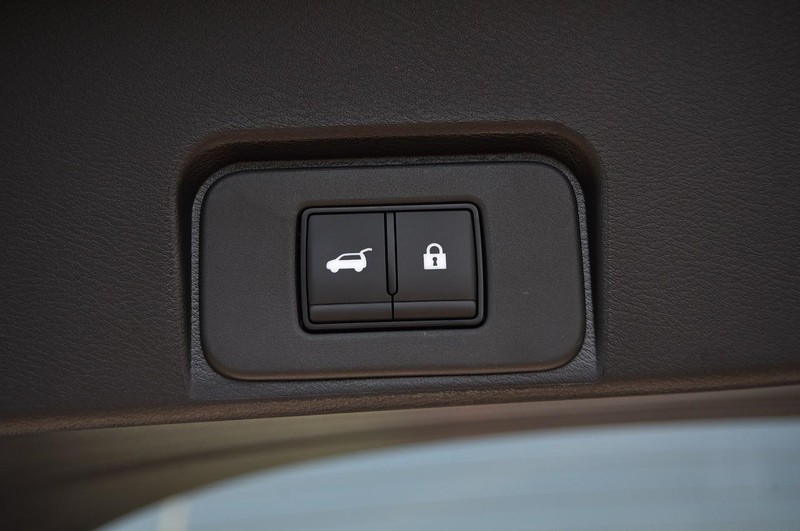 Nissan Rogue Vehicle Image 28