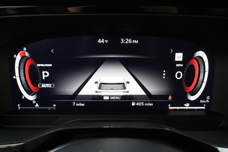 Nissan Pathfinder Vehicle Image 17
