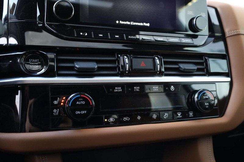 Nissan Pathfinder Vehicle Image 21