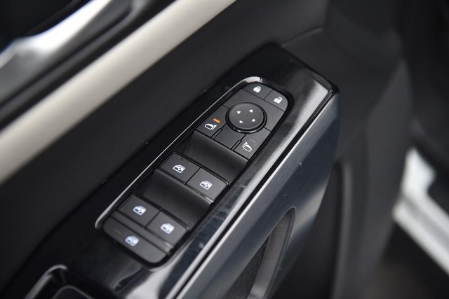 Nissan Pathfinder Vehicle Image 08