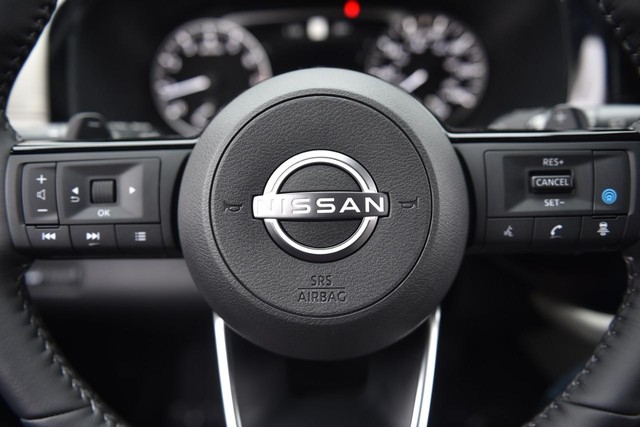 Nissan Pathfinder Vehicle Image 19