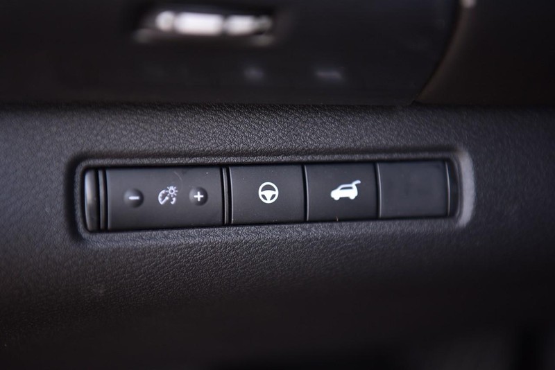 Nissan Pathfinder Vehicle Image 10