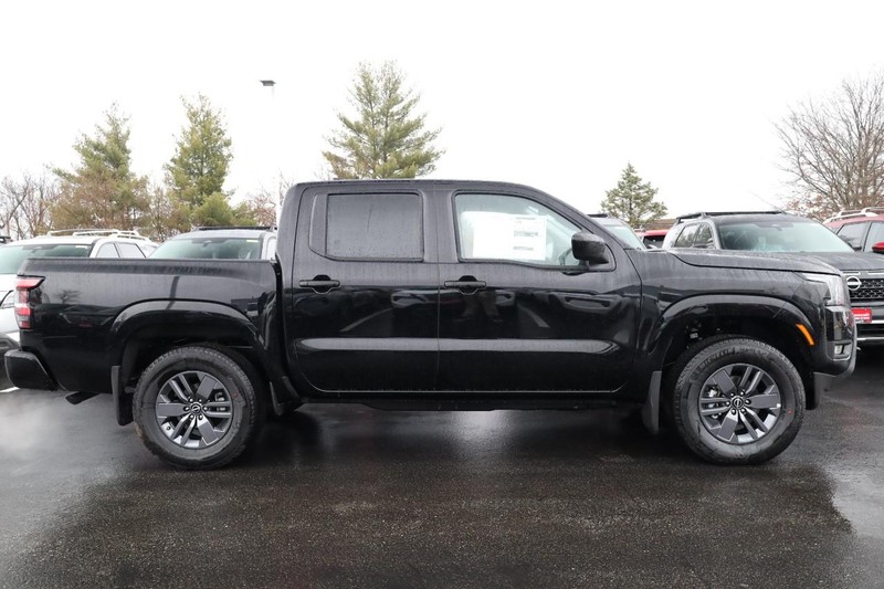 Nissan Frontier Vehicle Image 07