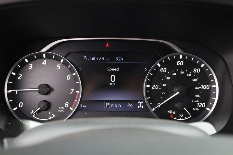 Nissan Frontier Vehicle Image 12