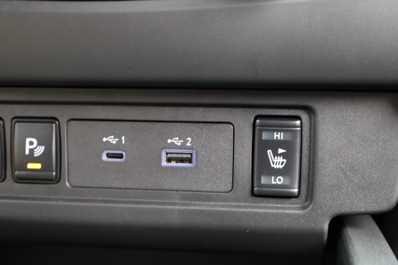 Nissan Frontier Vehicle Image 18