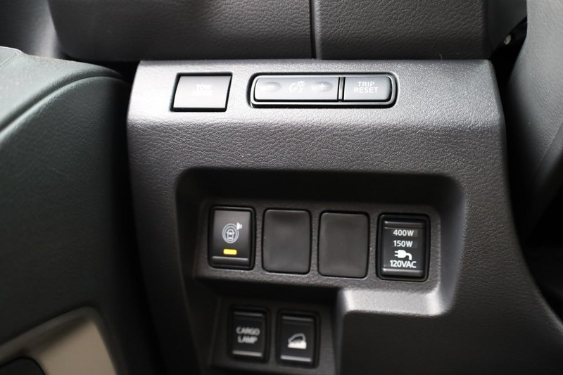 Nissan Frontier Vehicle Image 21