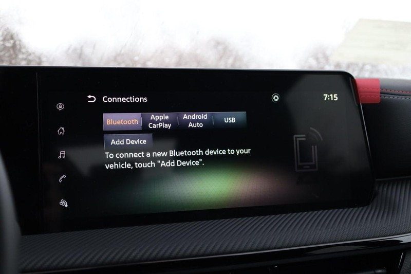 Nissan Kicks Vehicle Image 12