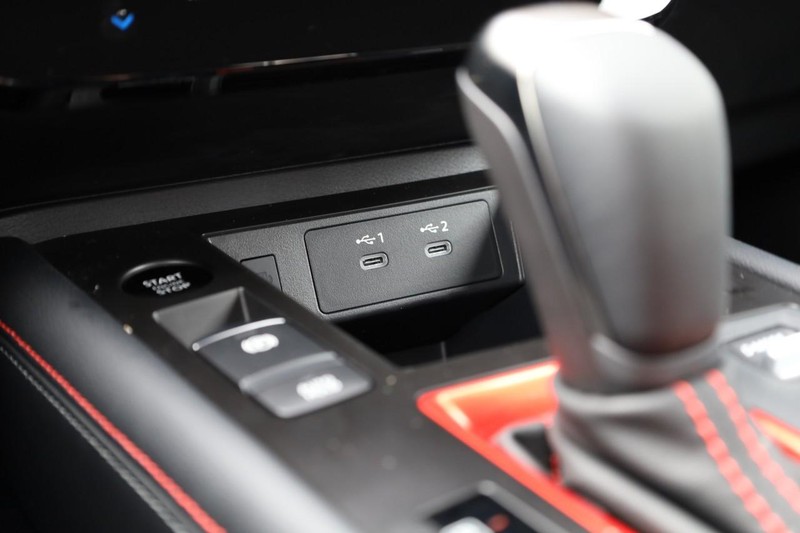 Nissan Kicks Vehicle Image 16