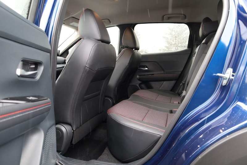 Nissan Kicks Vehicle Image 22