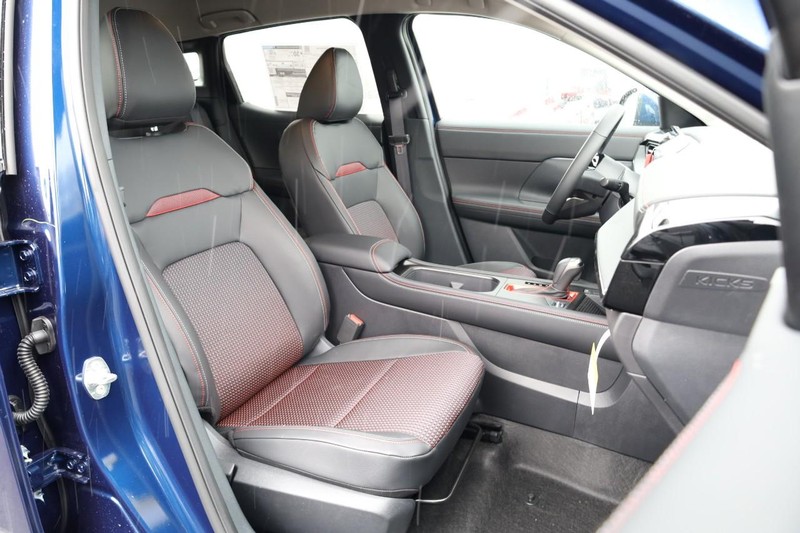 Nissan Kicks Vehicle Image 26