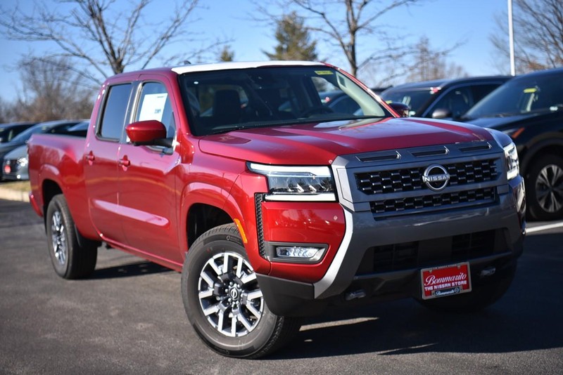 Nissan Frontier Vehicle Image 03