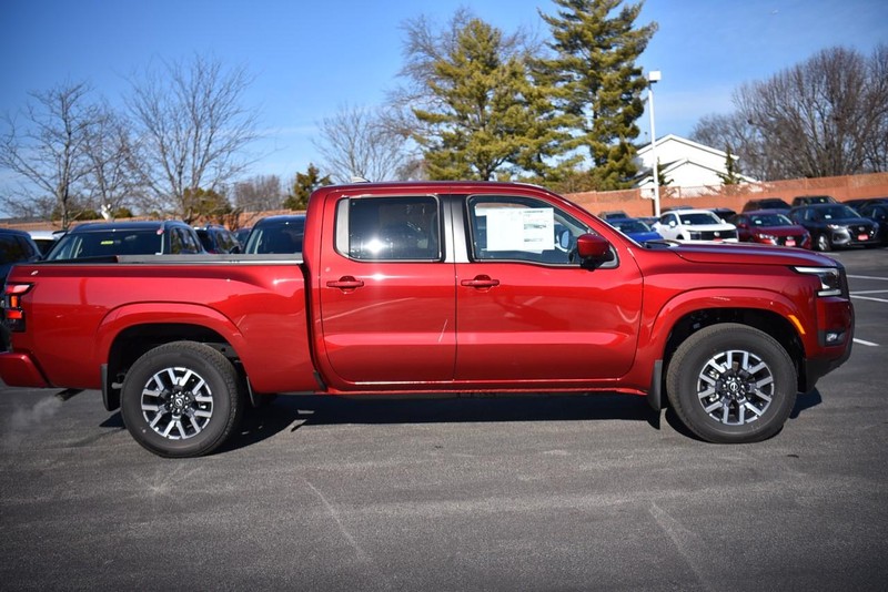 Nissan Frontier Vehicle Image 06