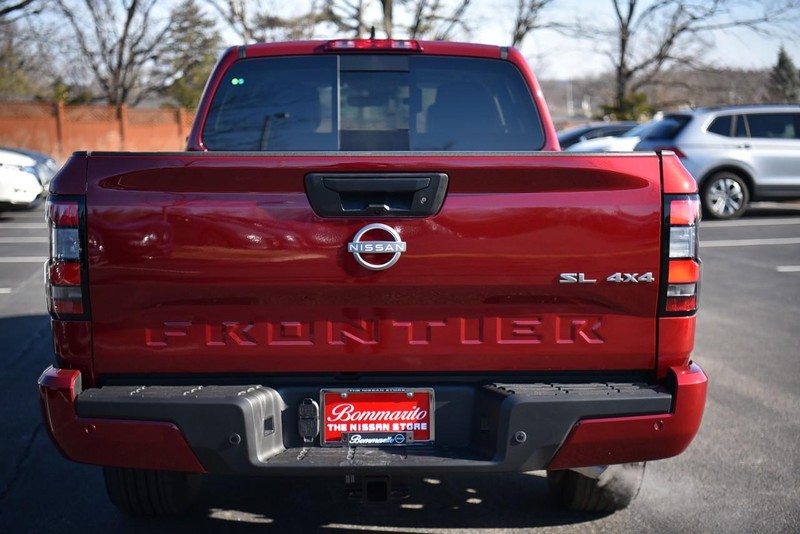 Nissan Frontier Vehicle Image 07