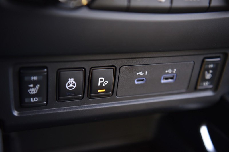 Nissan Frontier Vehicle Image 19